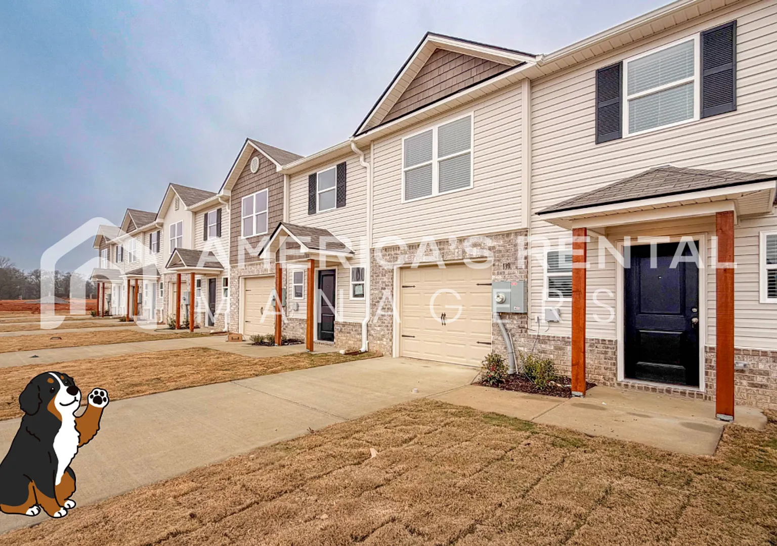 Deposit Pending! Townhome On Driftwood Lane For Rent! Available To View Now — Photo 2