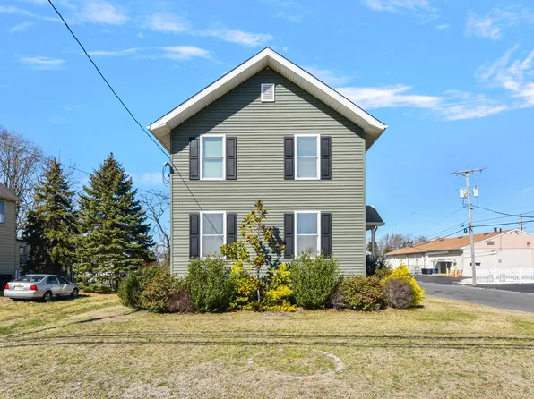 108 Morris Ave, Belford, NJ 07718