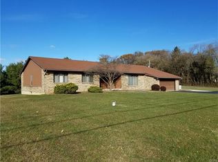 1517 Flint Hill Rd, Coopersburg, PA 18036