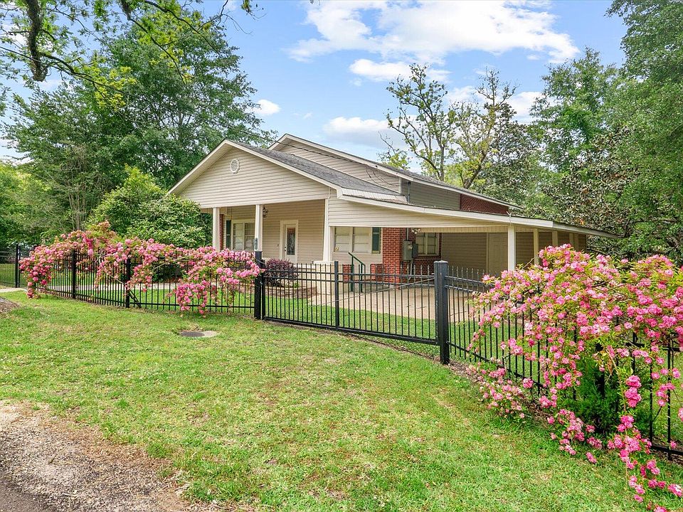 1st image of 801 Dogwood Ave
