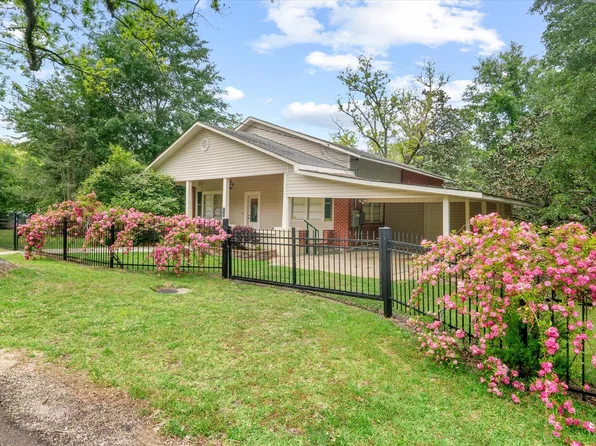 801 Dogwood Ave, Richton, MS 39476