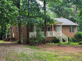 5920 Community House Rd, Columbia, VA 23038