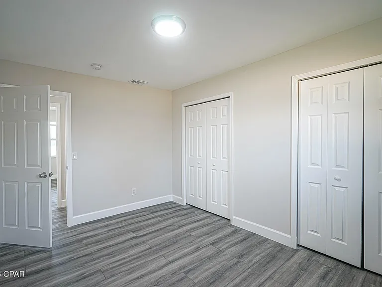 410 S Star Ave — Photo 21