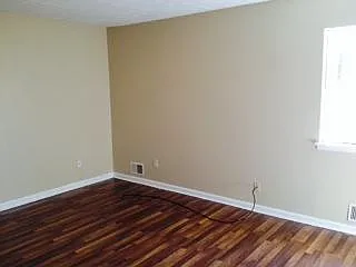 435 Park Ridge Cir — Photo 7