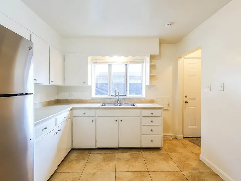 2048 Ironton St — Photo 3