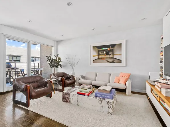 48 Box St APT 4, Brooklyn, NY 11222