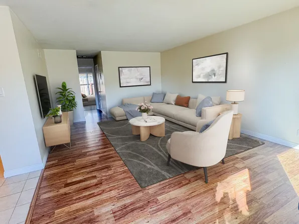8231 Ellis Ave, Huntington Beach, CA 92646