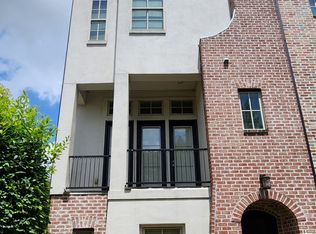 2013 Fannin Sta, Houston, TX 77045