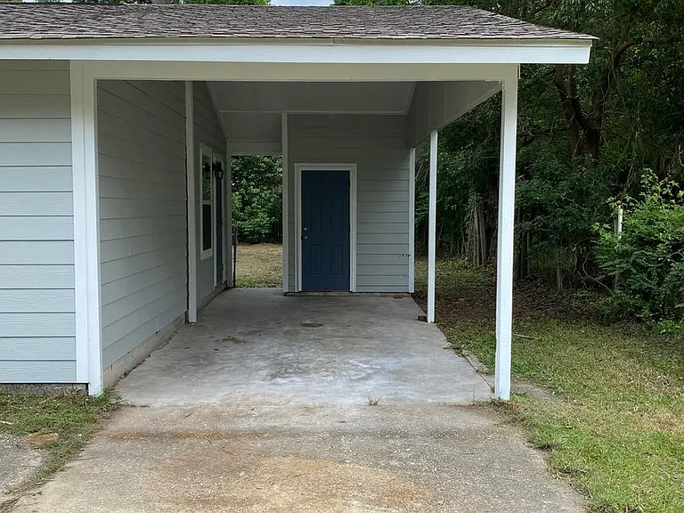 2468 Morningside Dr — Photo 12
