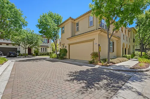 2114 Gullane Way Photo 1