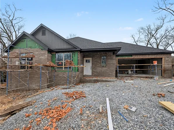 11 Ashdown Dr, Bella Vista, AR 72714