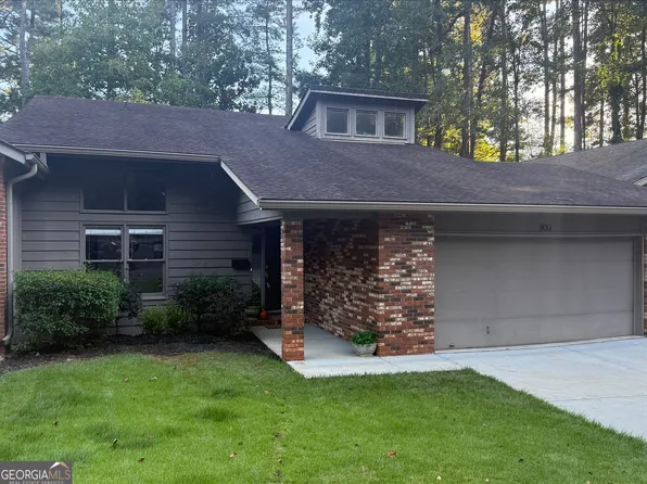 300 Cruise Ct, Roswell, GA 30076