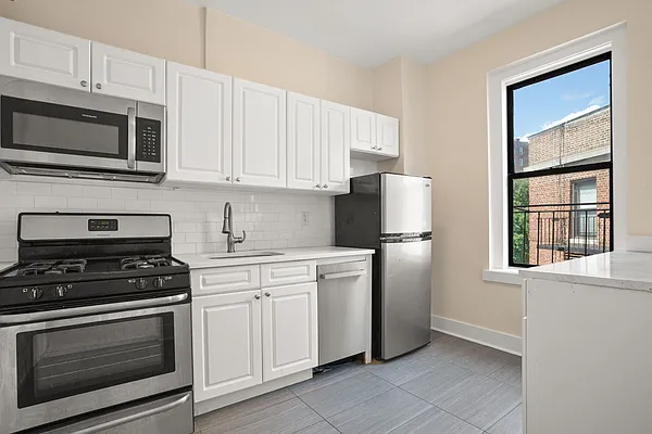 Rented by Compass | media 3