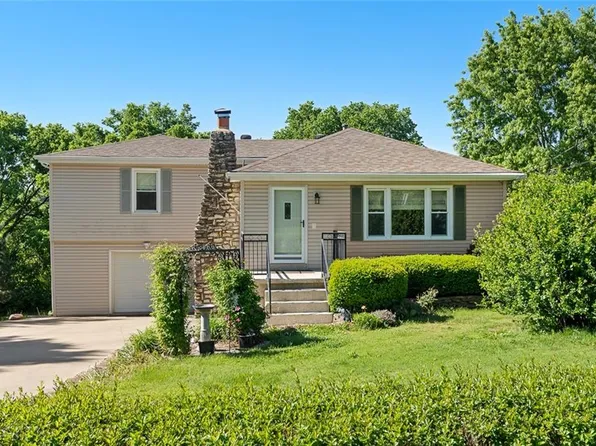 6629 Berry Rd, Kansas City, KS 66106