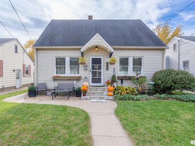 1630 27th Ave, Moline, IL, 61265