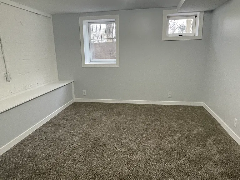 609 Franklin Ave #3 — Photo 6
