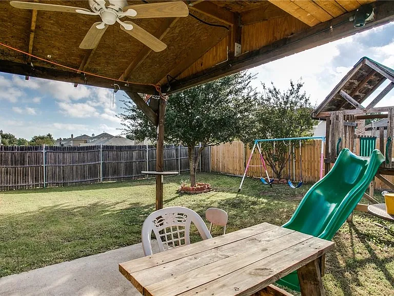 2867 Park Place Dr — Photo 20