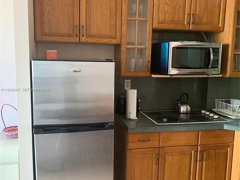 19201 Collins Ave #323 — Photo 5