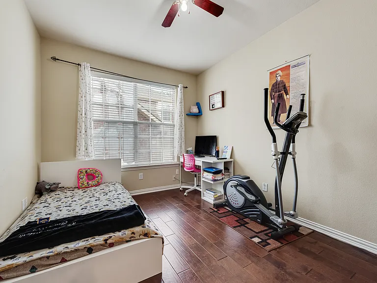 4205 Tiffany Dr — Photo 11