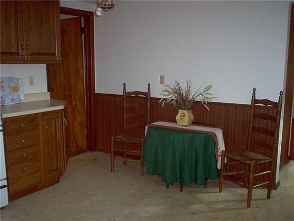 5th image of 883 Alder Dr