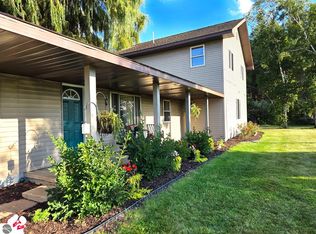 4832 N Dickenson Rd, Coleman, MI 48618