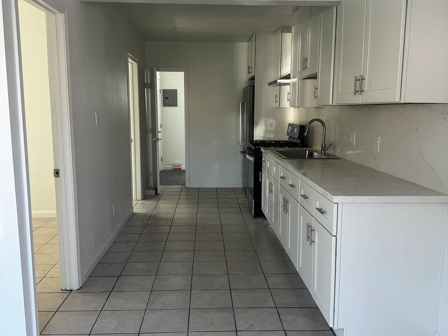 2 bed, 625 sqft, $2,198 — Photo 1