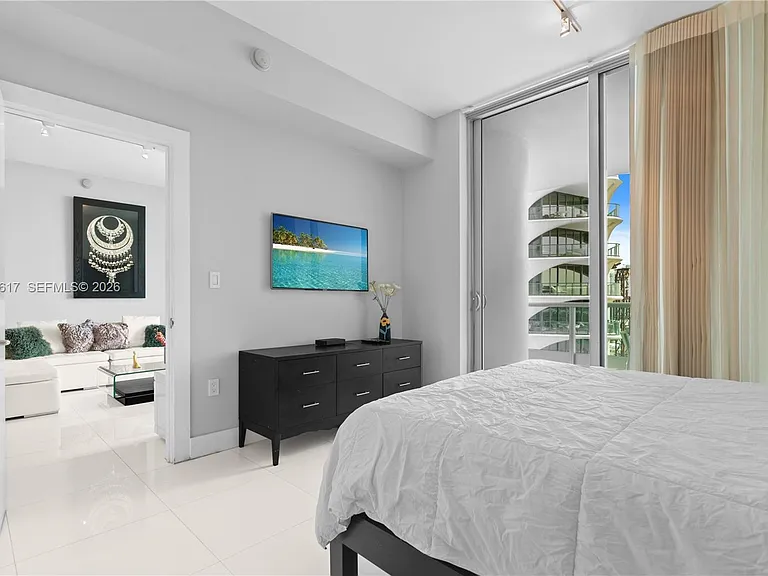 900 Biscayne Blvd #2408 — Photo 26