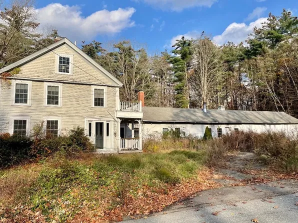 95 West St, Pepperell, MA 01463