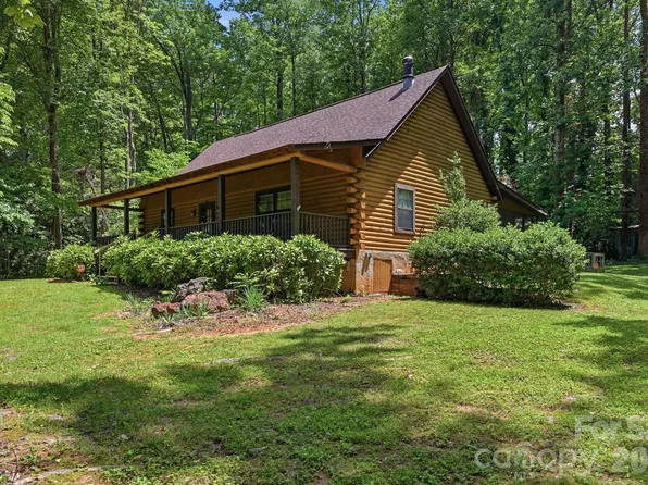 6808 Linda Lake Dr, Charlotte, NC 28215