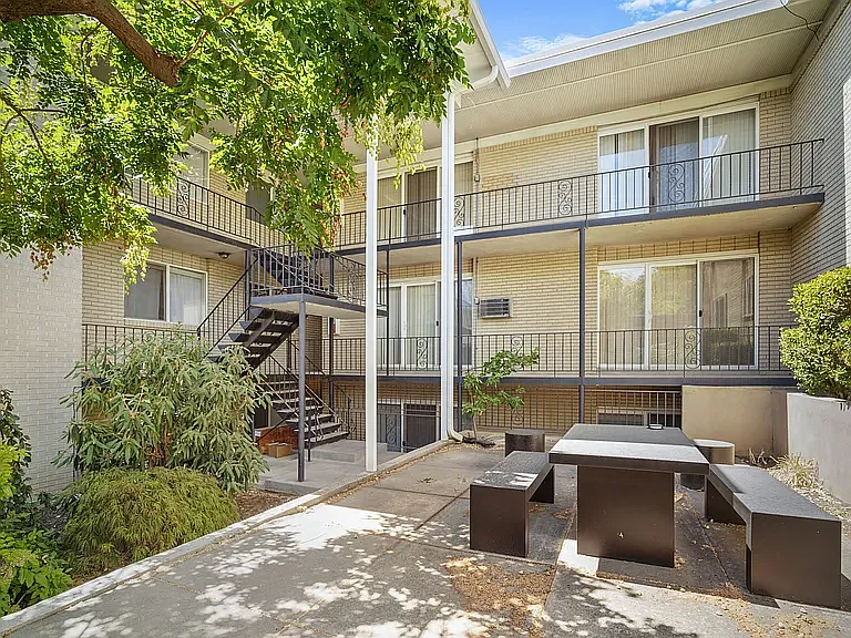 1 bed, 618 sqft, $1,600 — Photo 2