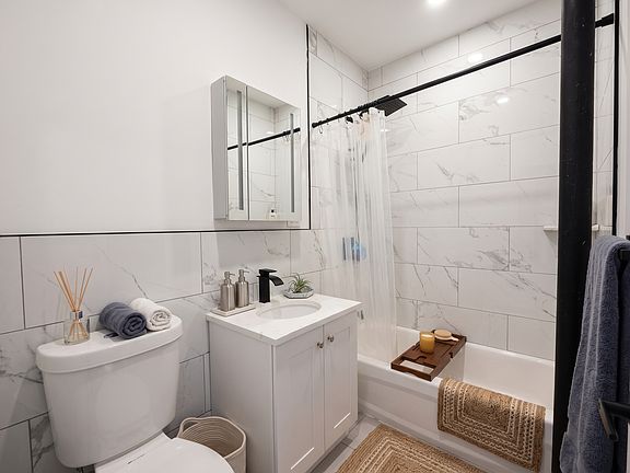 5th image of 339 E 6th St APT B