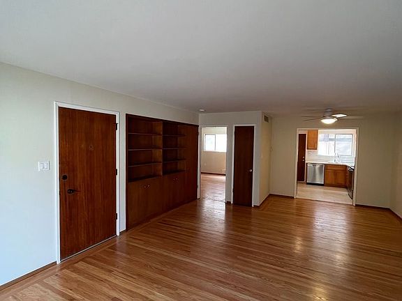 3rd image of 294 Waverley St #3