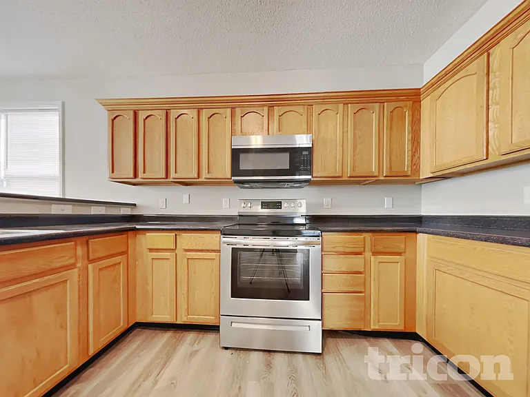 4279 Round Lake Bnd — Photo 5
