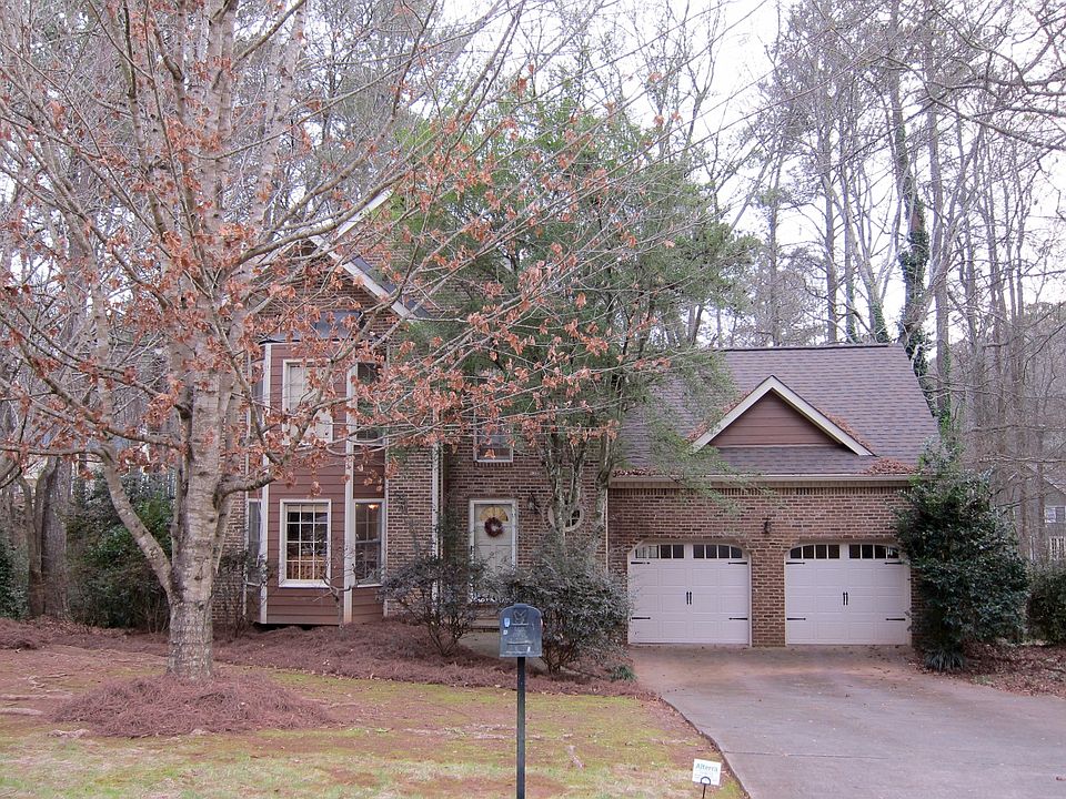 1st image of 19 Peggy Ct NW