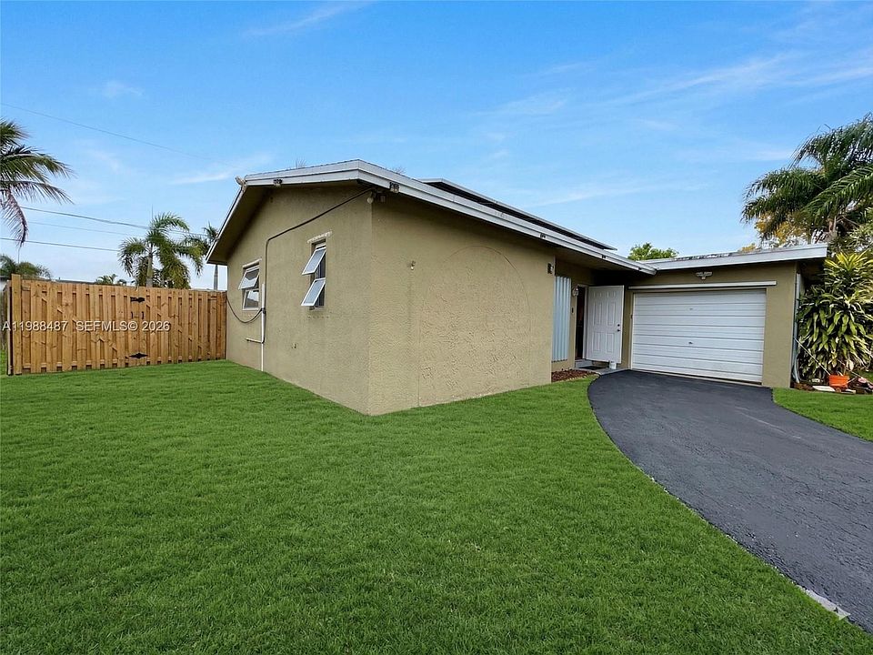 1st image of 2498 NW 98th Ln