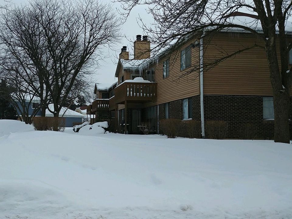 2nd image of 738 Candleridge Ct APT C1