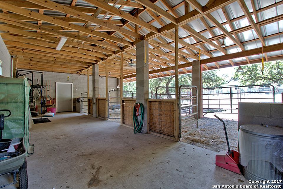 1st image of 1844 Island View Dr