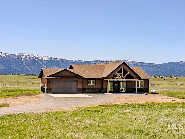 55 Chisum Dr, Donnelly, ID 83615