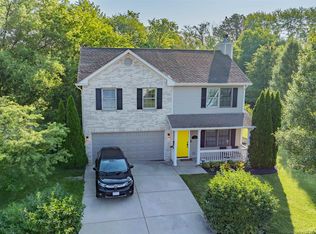 911 Ebony Dr, Monticello, IN 47960