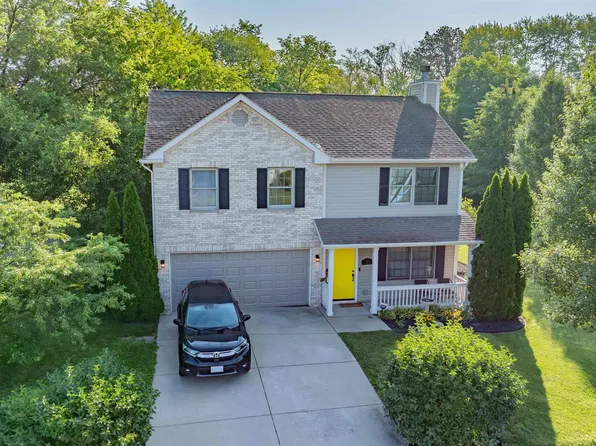 911 Ebony Dr, Monticello, IN 47960