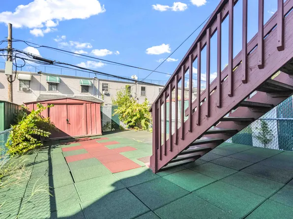 49 Hull Street image 19 of 29