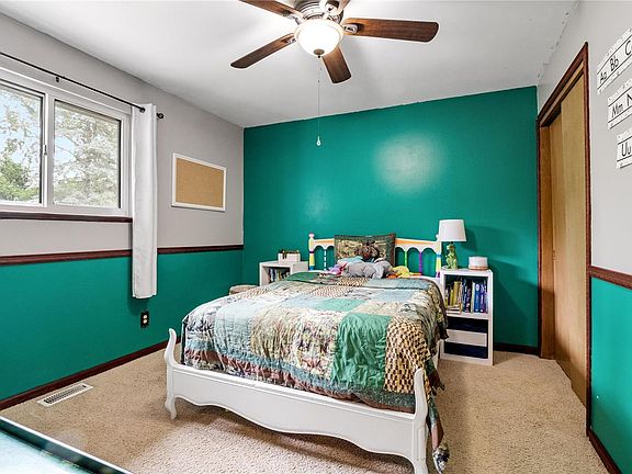 4th image of 11955 Glenpark Dr