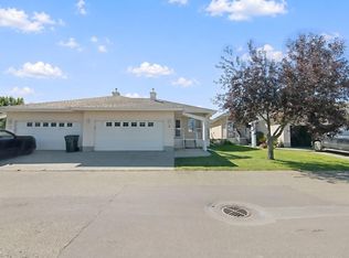 9 Deer Park Dr S #2, Spruce Grove, AB T7X4H8