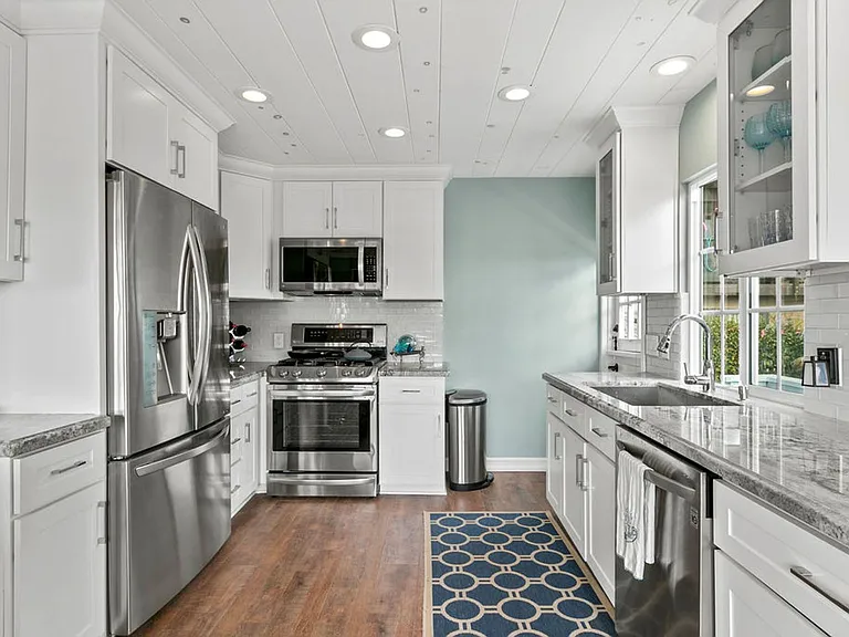 31922 Virginia Way — Photo 13