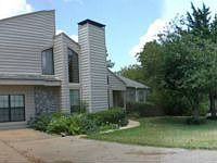 1st image of 106 S Meadowbrook Dr