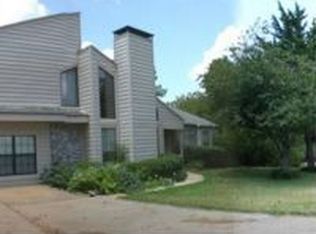 106 S Meadowbrook Dr, Pottsboro, TX 75076