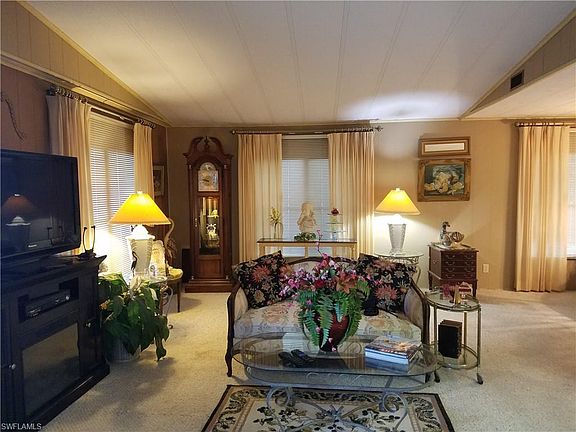 2nd image of 9024 Arbor Dr