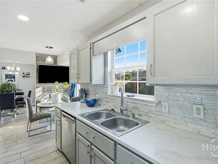 126 Bluelake Blvd — Photo 7