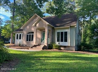 100 Hudson Dr, Chocowinity, NC 27817