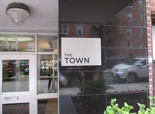 4242 80th St APT 5D, Elmhurst, NY 11373